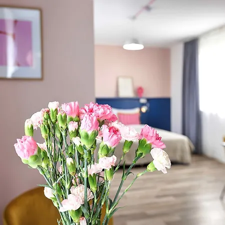 Hotel Max In *