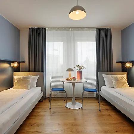 Hotel Max In *